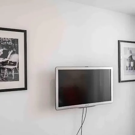 Elegant 2 Bedroom In Beausoleil, Monaco
